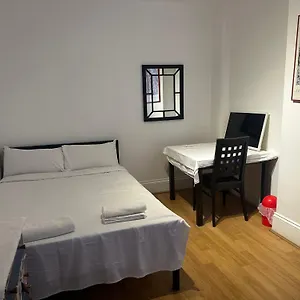 https://brick-lane-stay.brighton-hotels-england.com